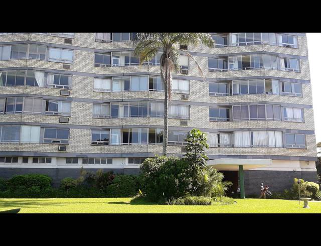 2 BEDROOM FLAT TO LET IN ESSENWOOD